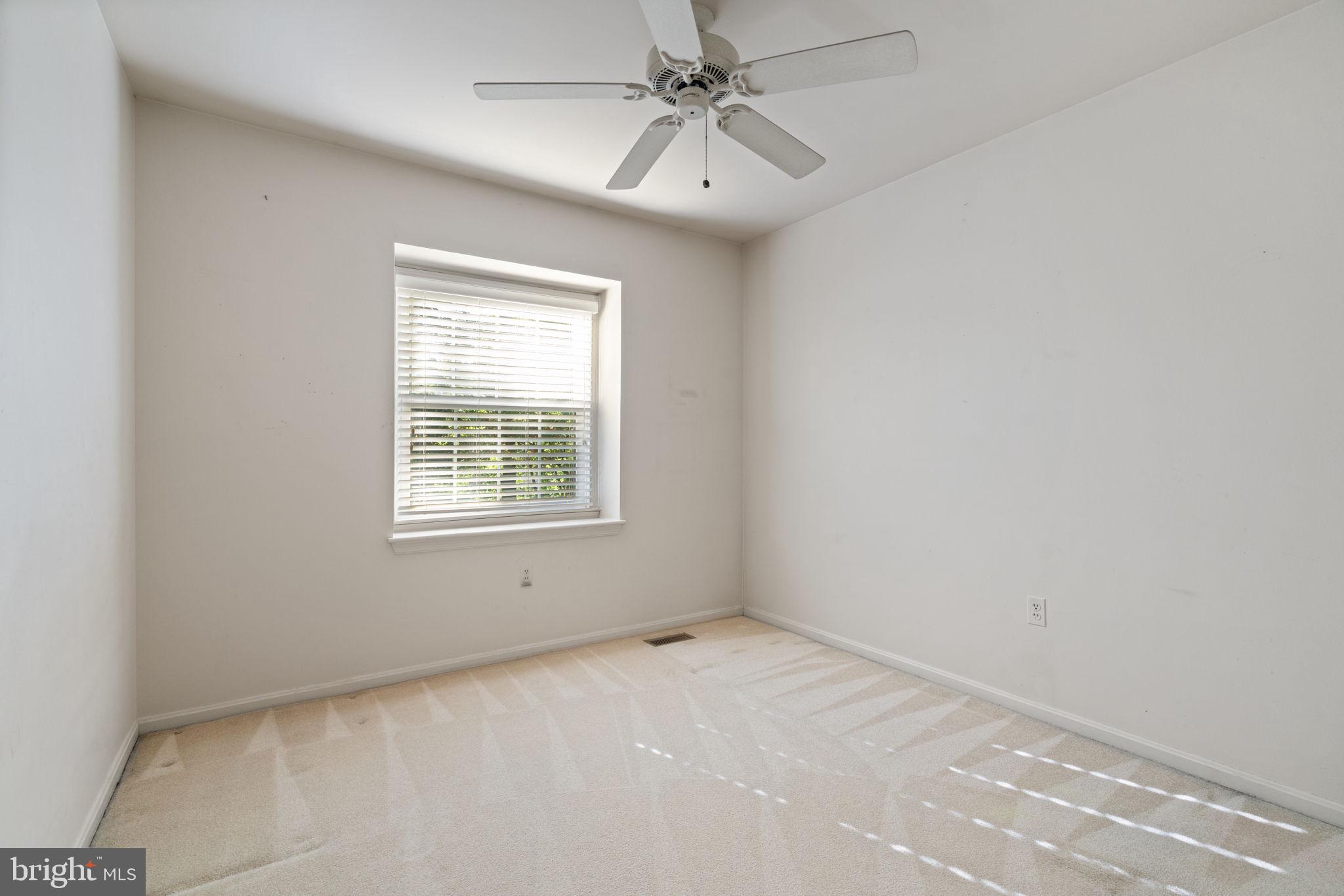 LAKEWOOD HILLS - Residential