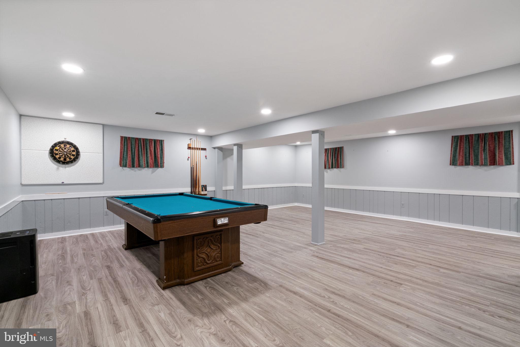 LAKEWOOD HILLS - Residential