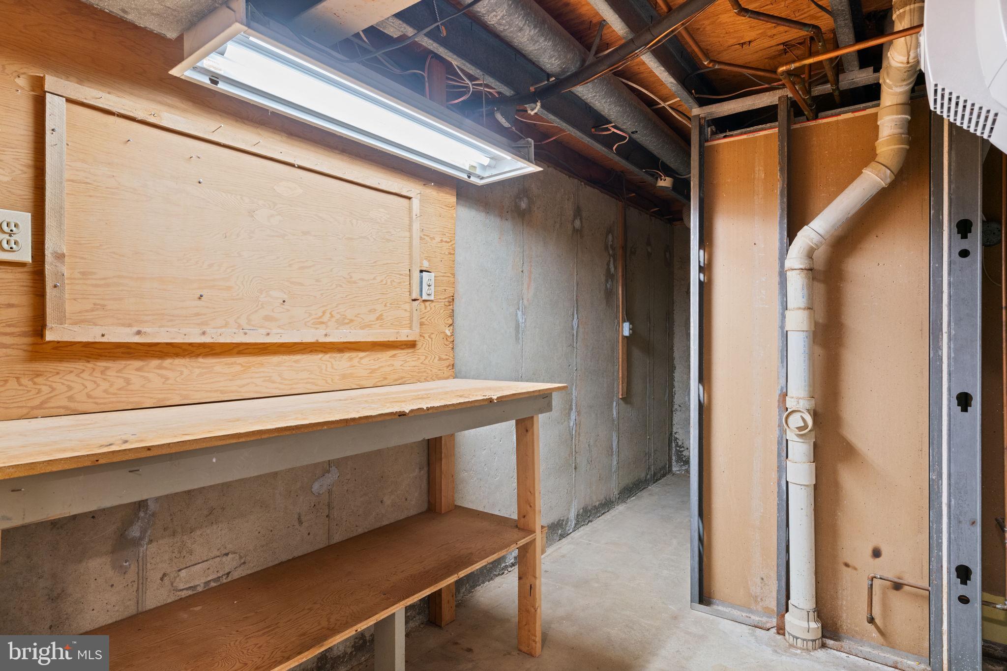 LAKEWOOD HILLS - Residential