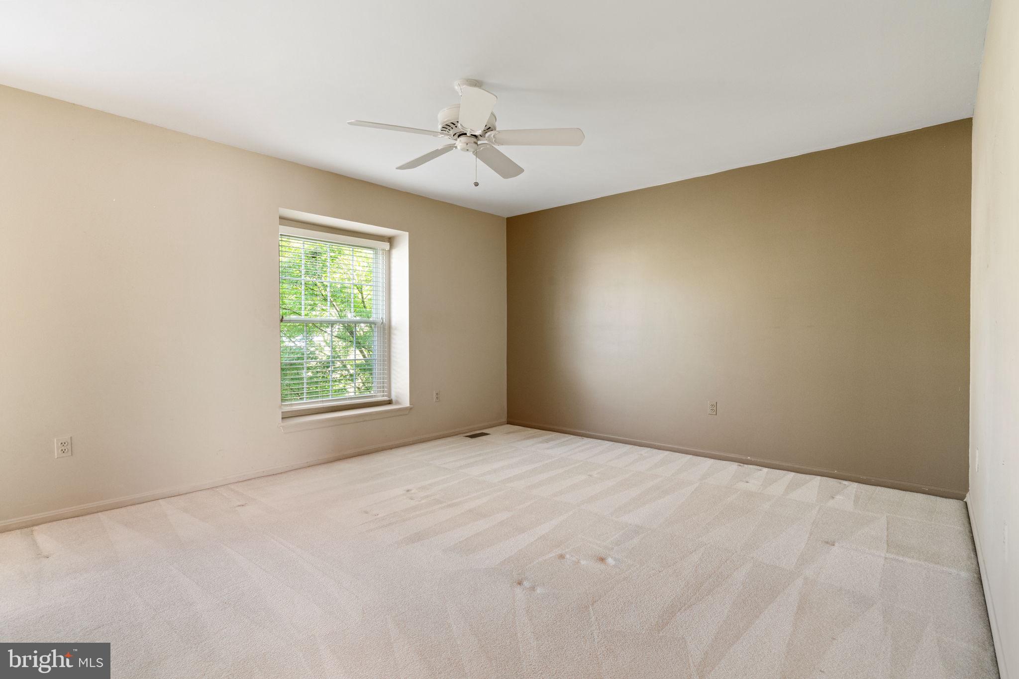 LAKEWOOD HILLS - Residential