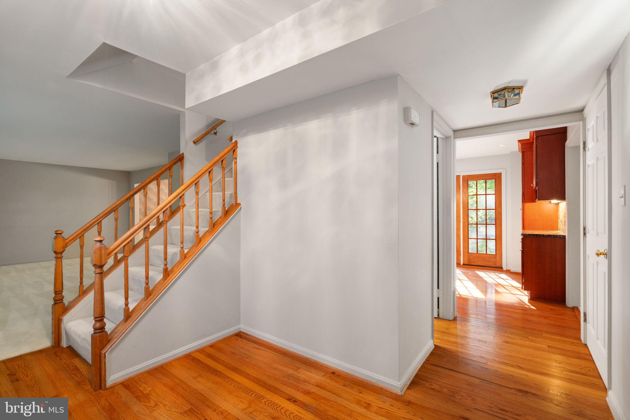 LAKEWOOD HILLS - Residential