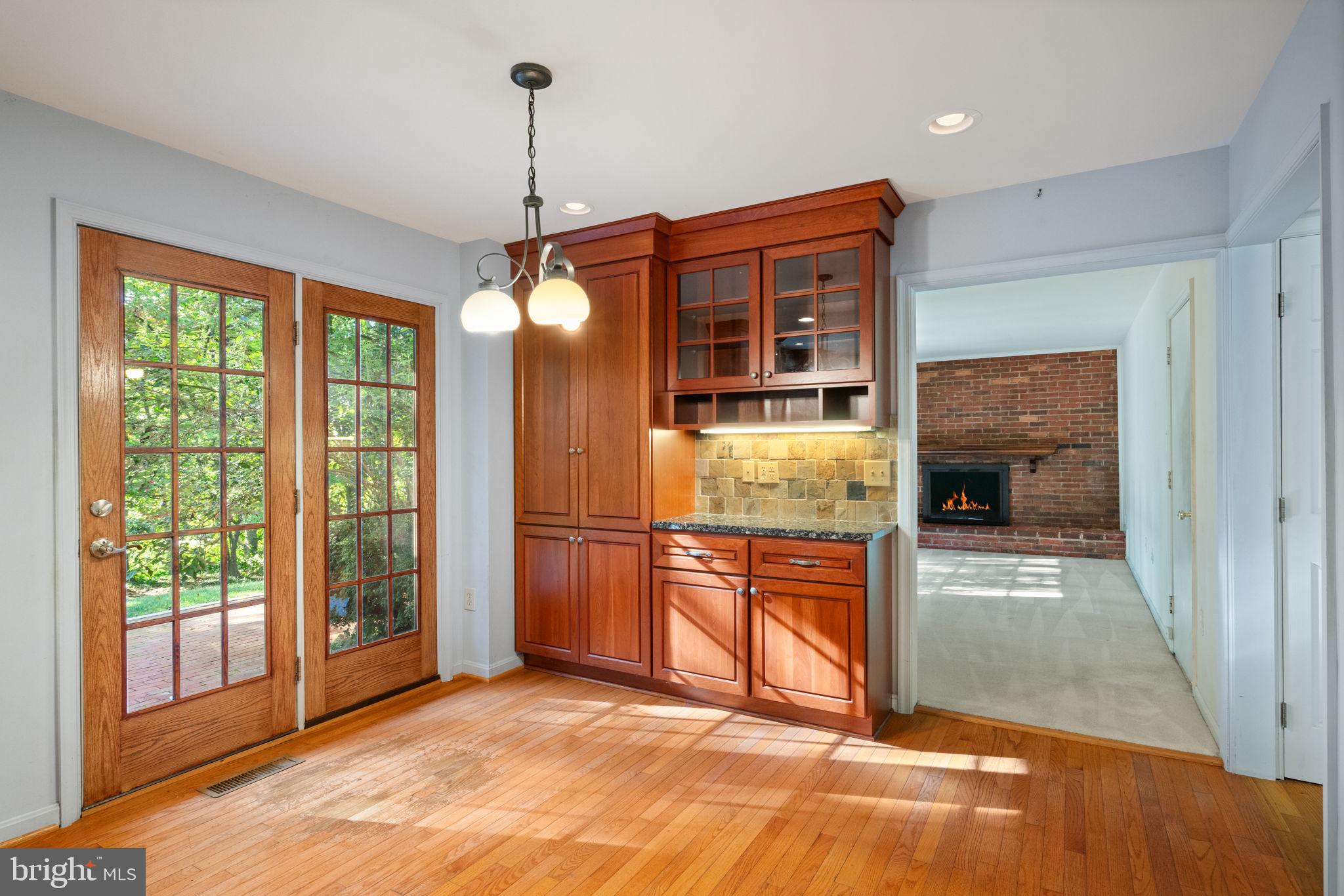 LAKEWOOD HILLS - Residential