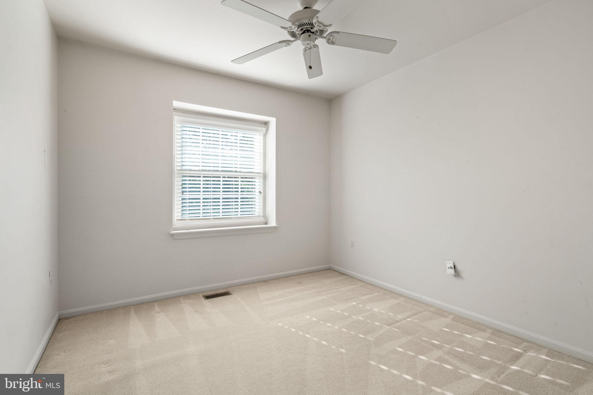 LAKEWOOD HILLS - Residential