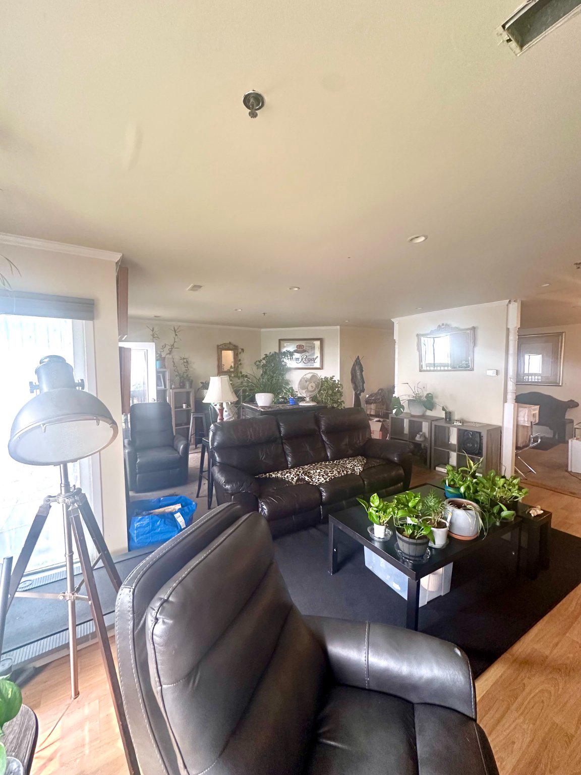 5211 LE PARC DRIVE 6