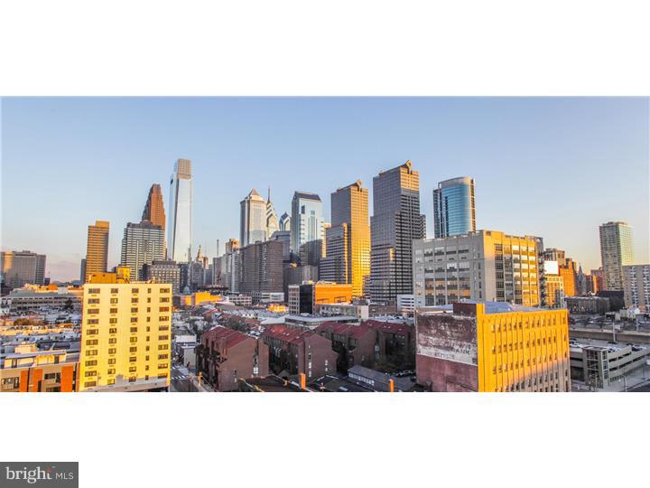 LOGAN SQUARE - Residential