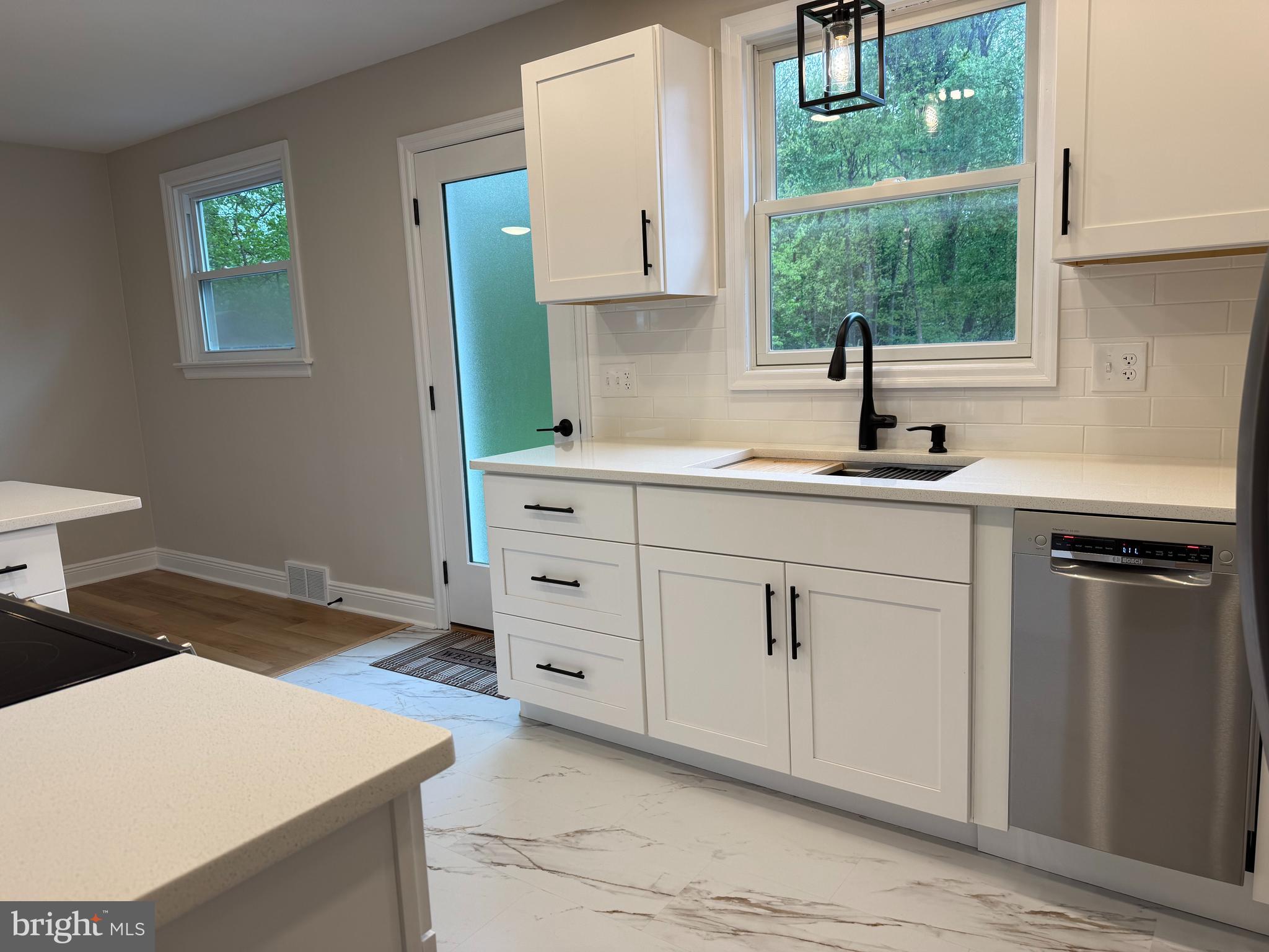 FAIRVIEW - Residential