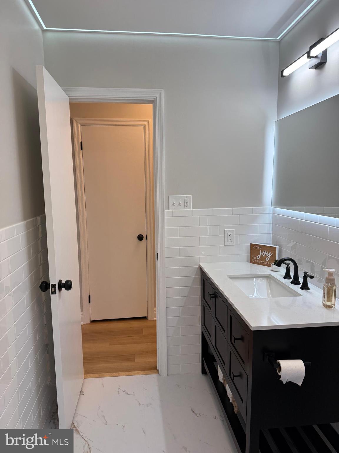 FAIRVIEW - Residential