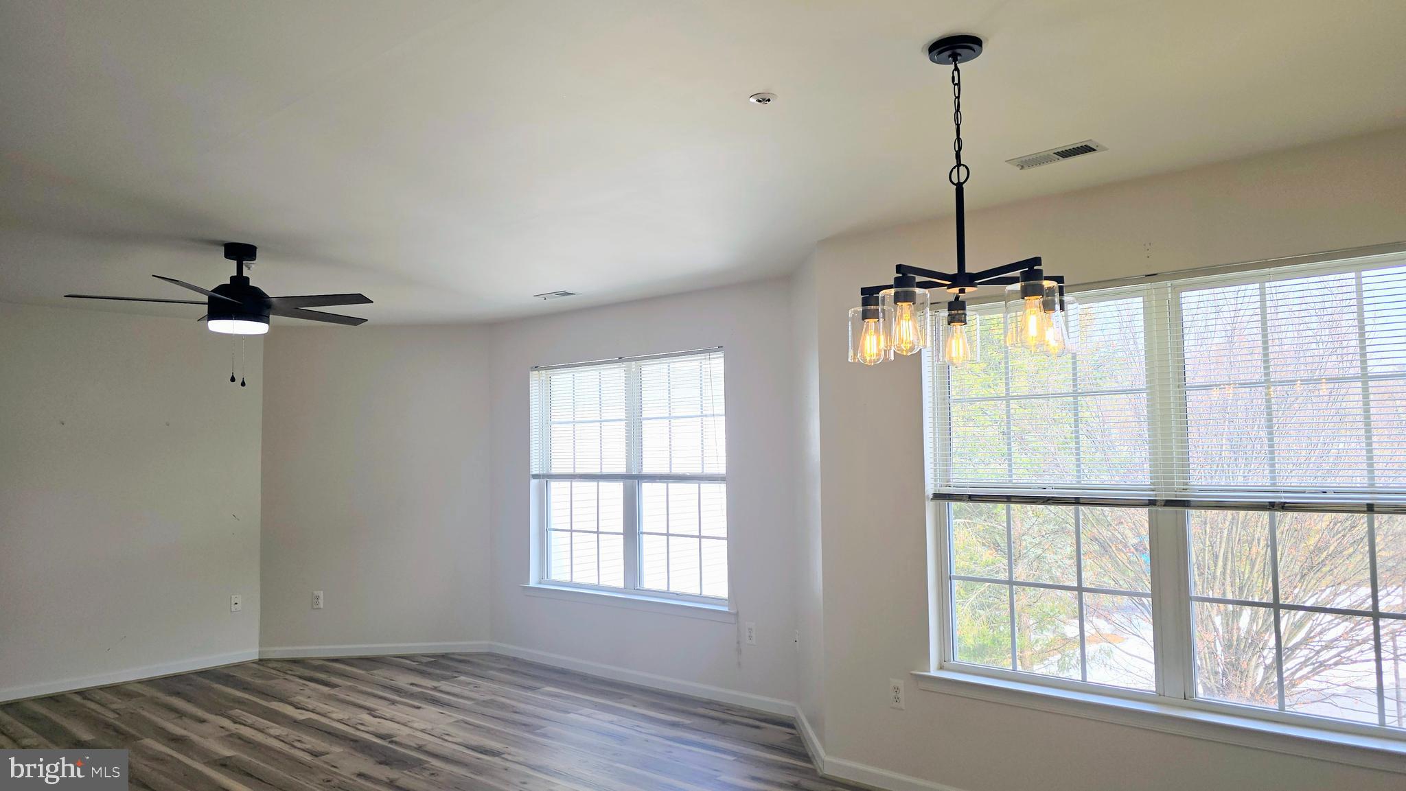 POTOMAC RIDGE - Residential