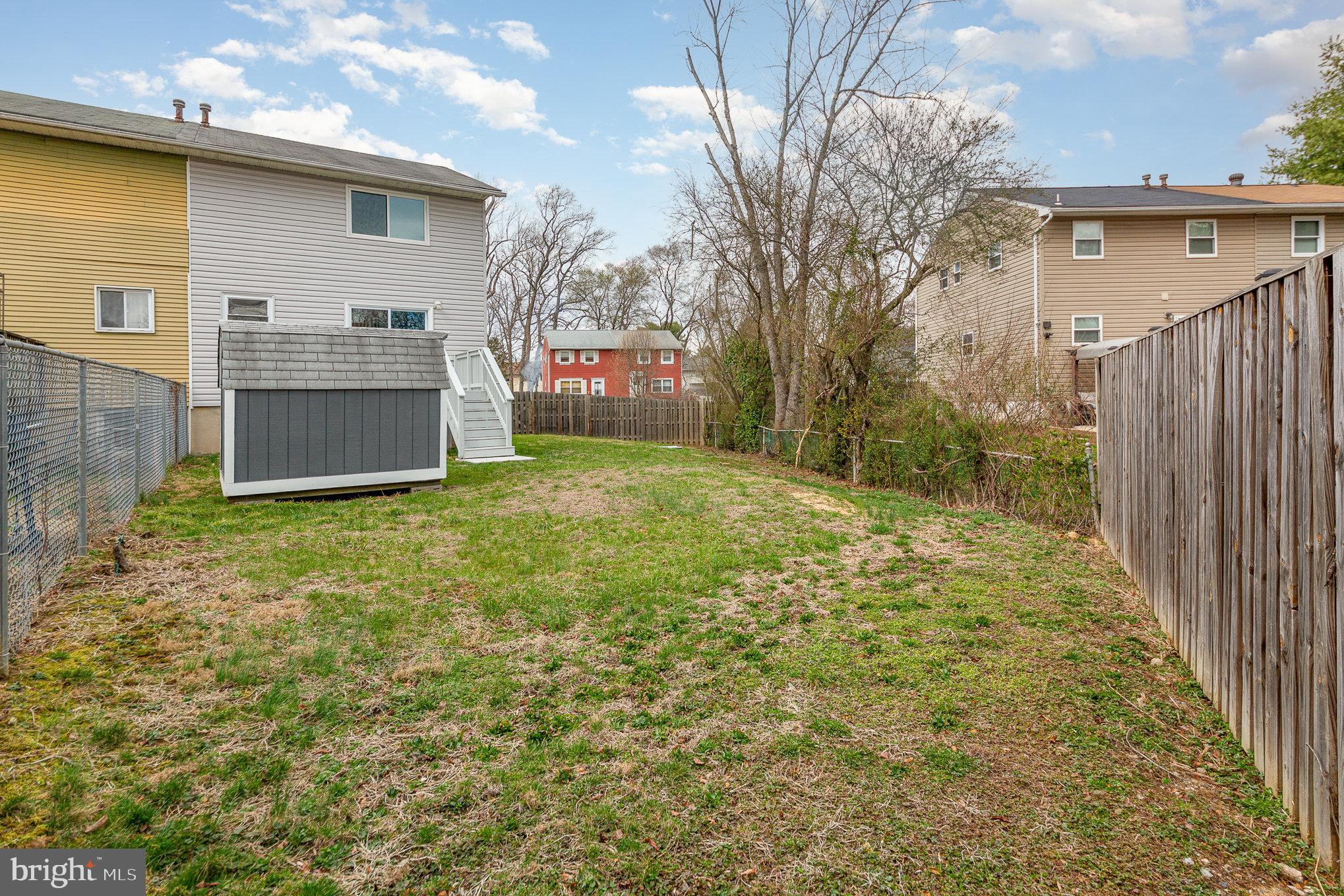 WILLOUGHBY WOODS - Residential