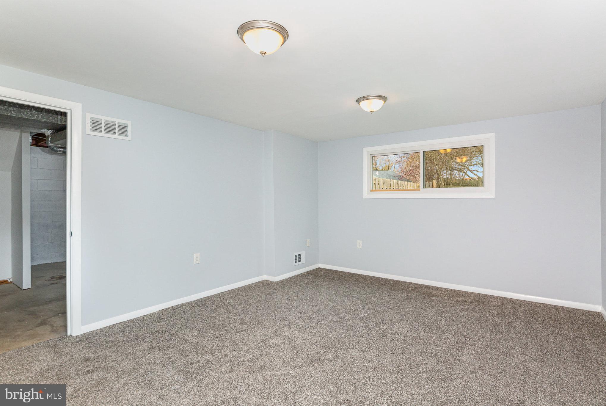 WILLOUGHBY WOODS - Residential