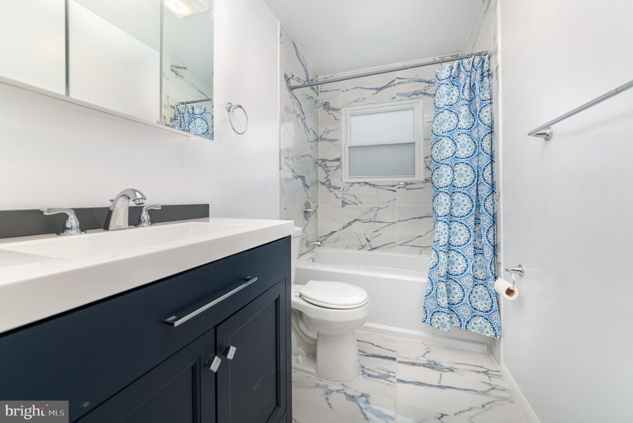 WILLOUGHBY WOODS - Residential