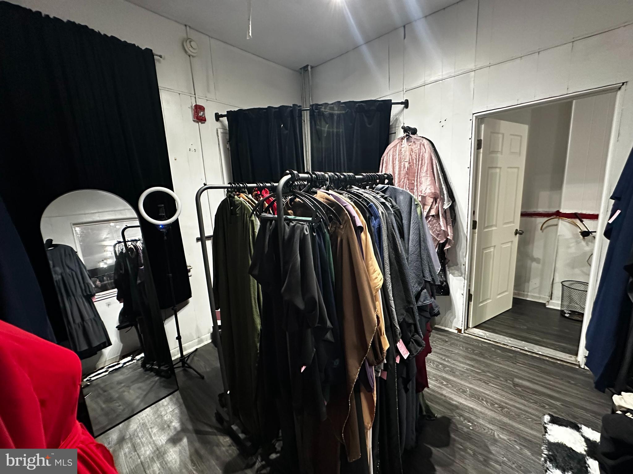5004 OLD YORK ROAD 00