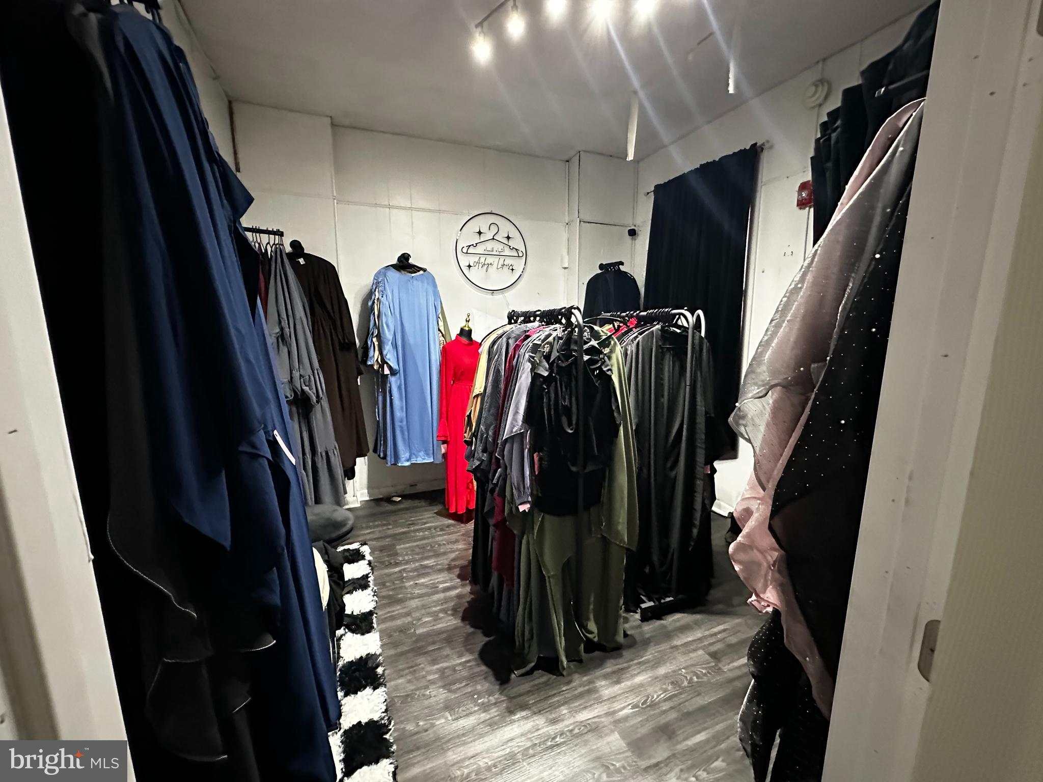 5004 OLD YORK ROAD 00
