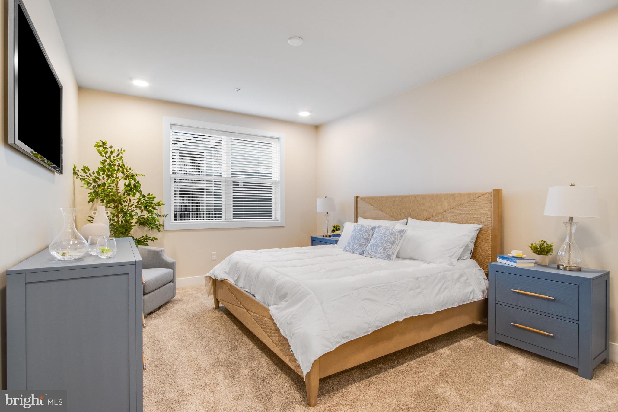 FLATS AT COASTAL STATION - Residential