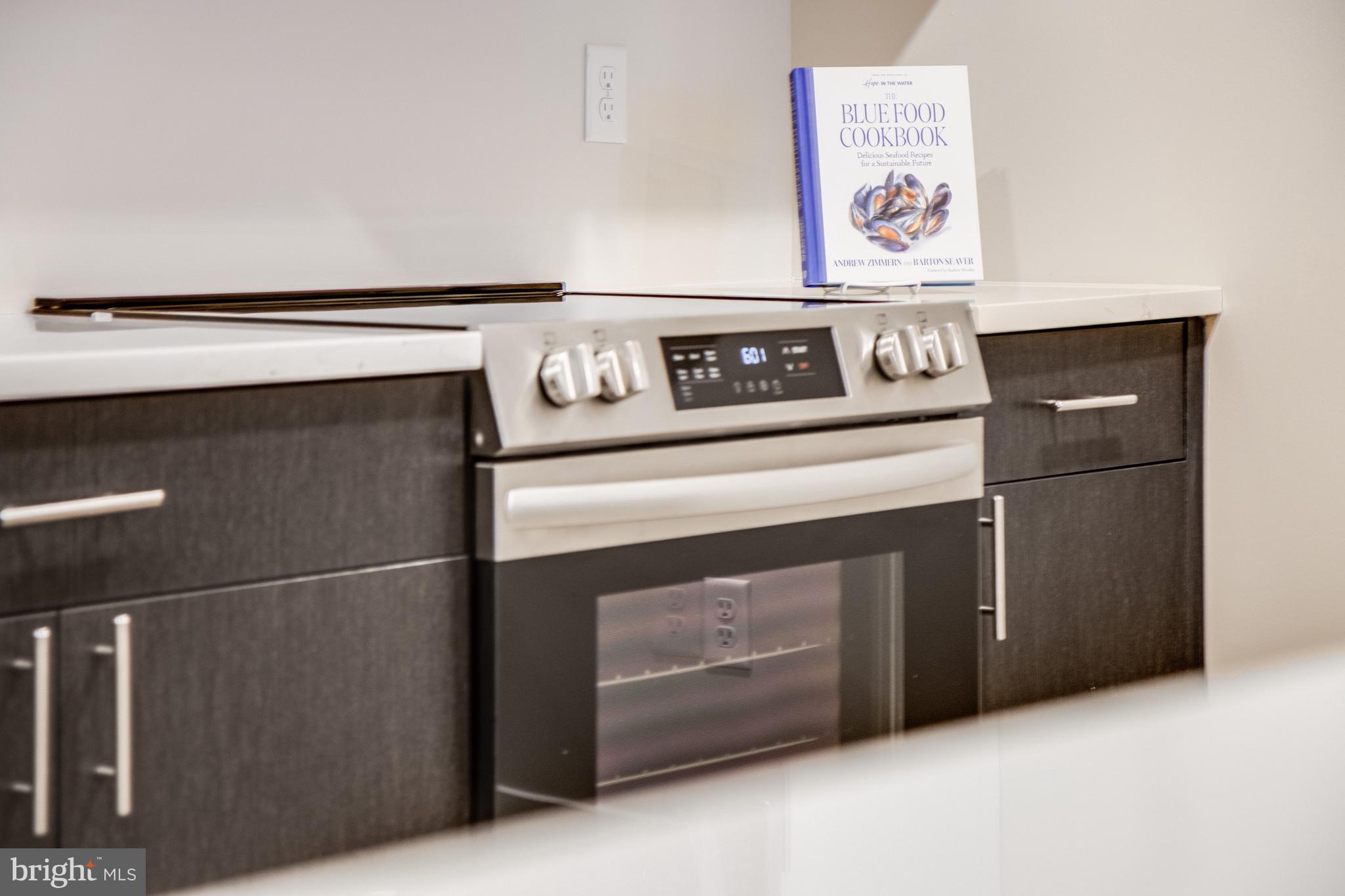 FLATS AT COASTAL STATION - Residential