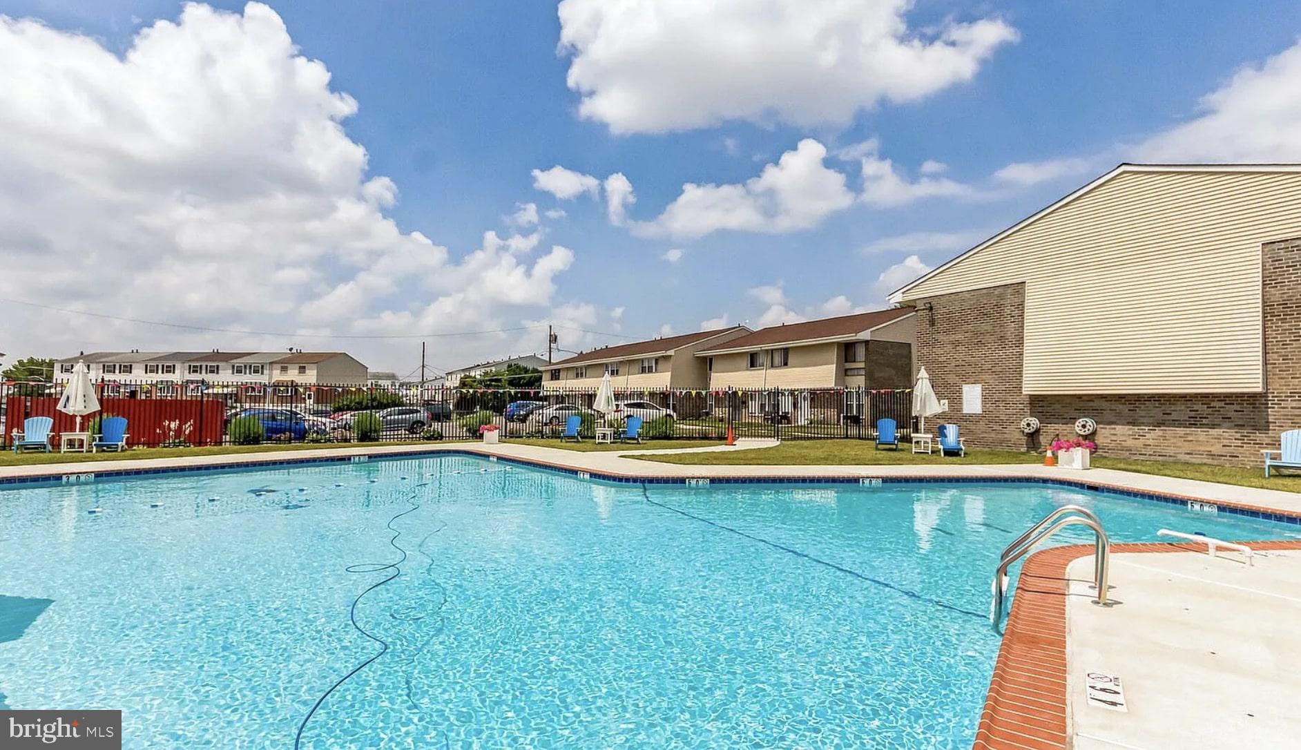 BAKERS BAY CONDOMINIUMS - Residential
