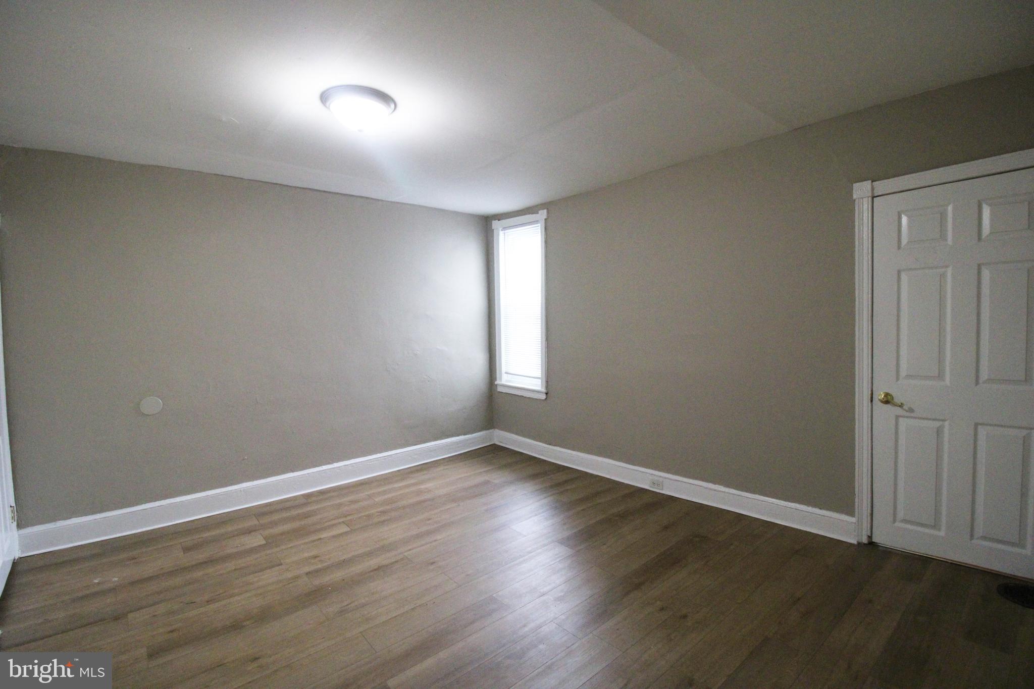 SQUIRREL HILL - Residential