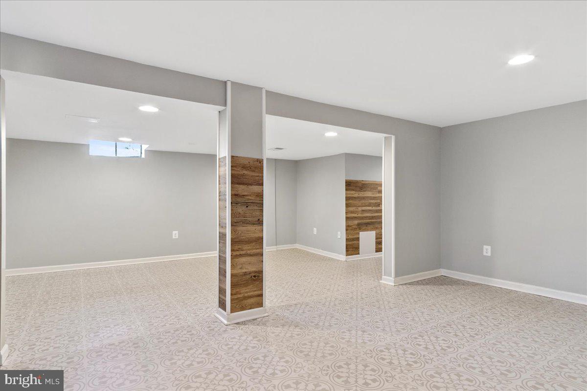 MONOCACY VILLAGE - Residential