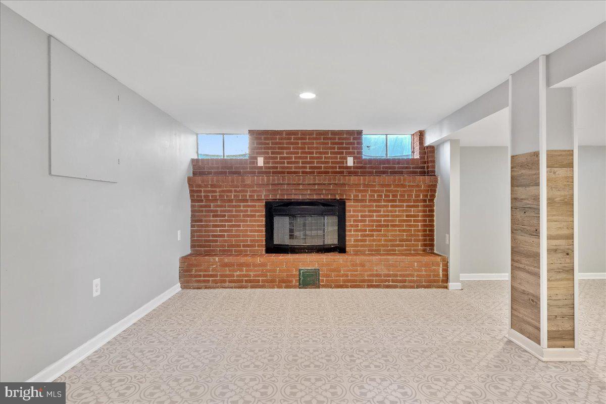 MONOCACY VILLAGE - Residential