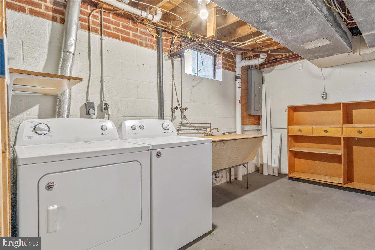 MONOCACY VILLAGE - Residential