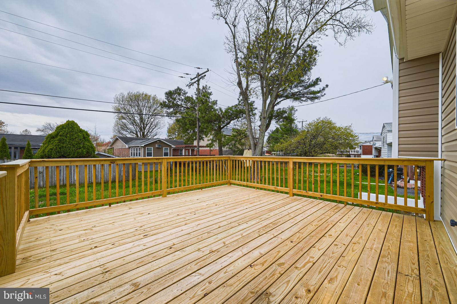 SMITH AVENUE - Residential