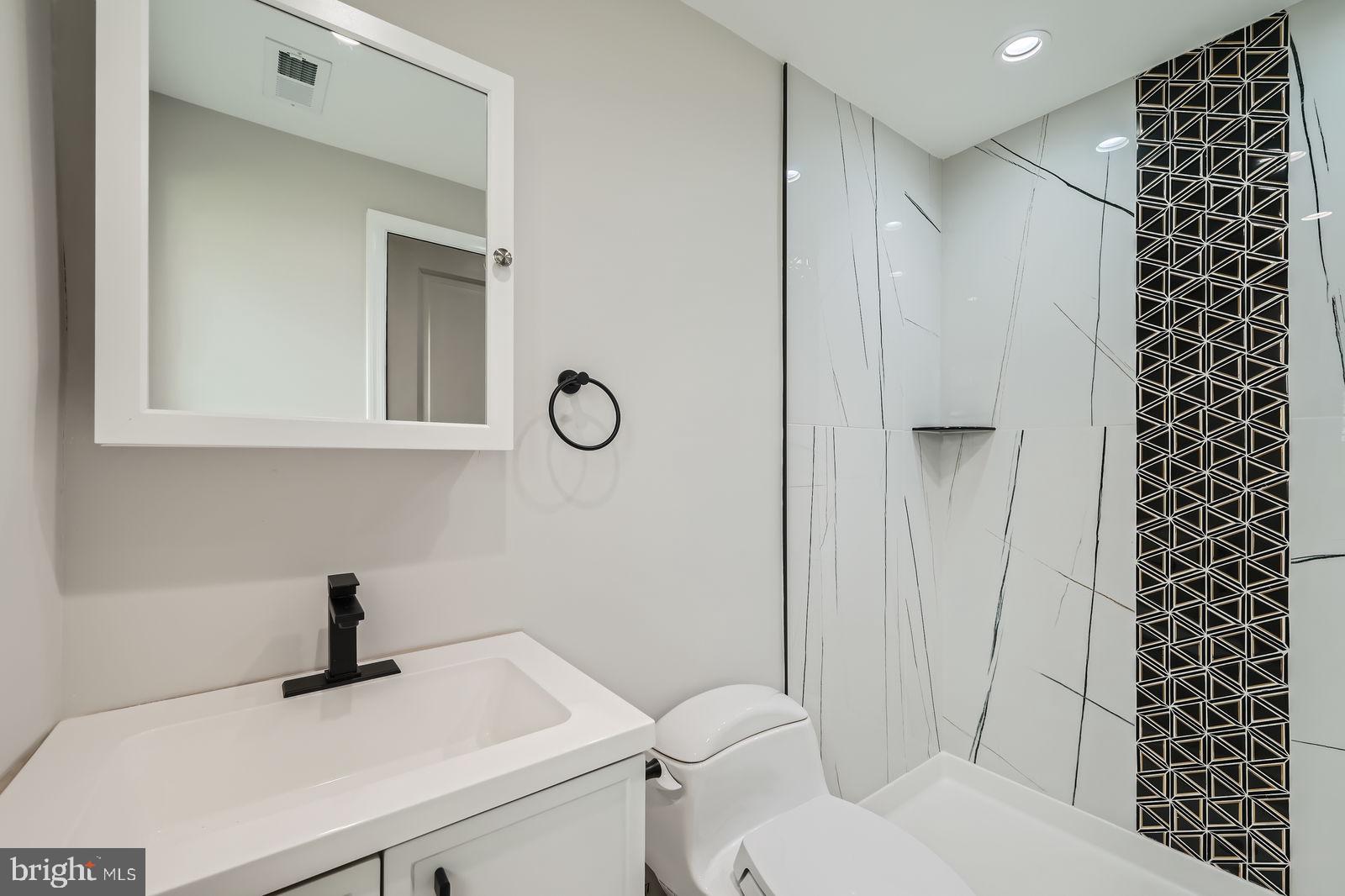 SMITH AVENUE - Residential