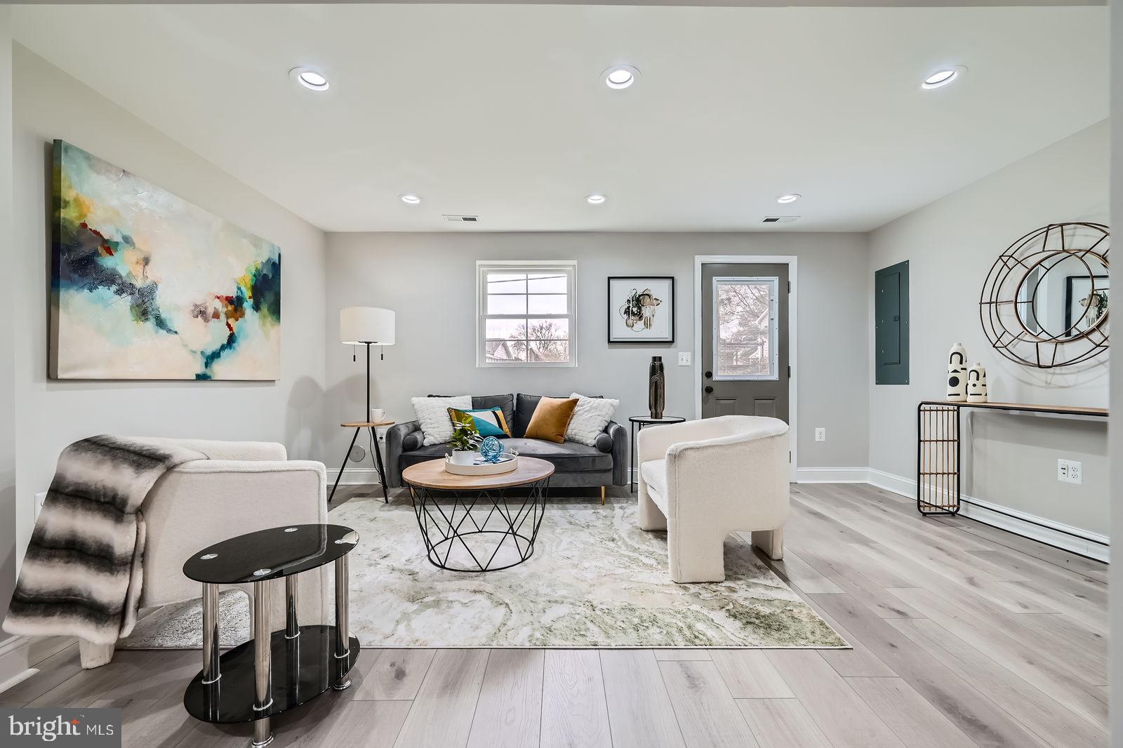 SMITH AVENUE - Residential