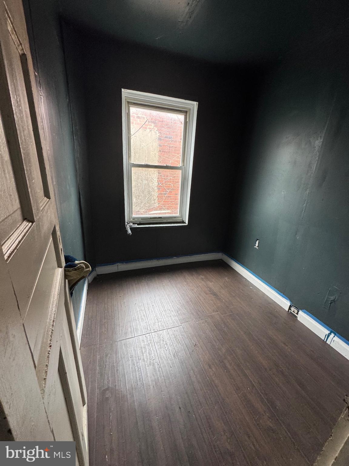 ELMWOOD PARK - Residential