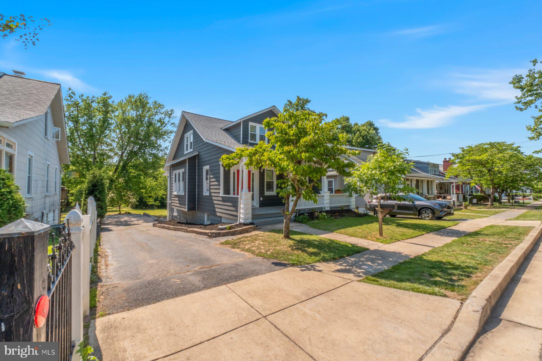 NORTH HALETHORPE - Residential