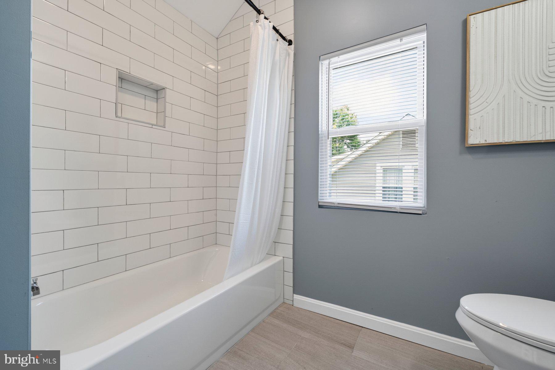 NORTH HALETHORPE - Residential