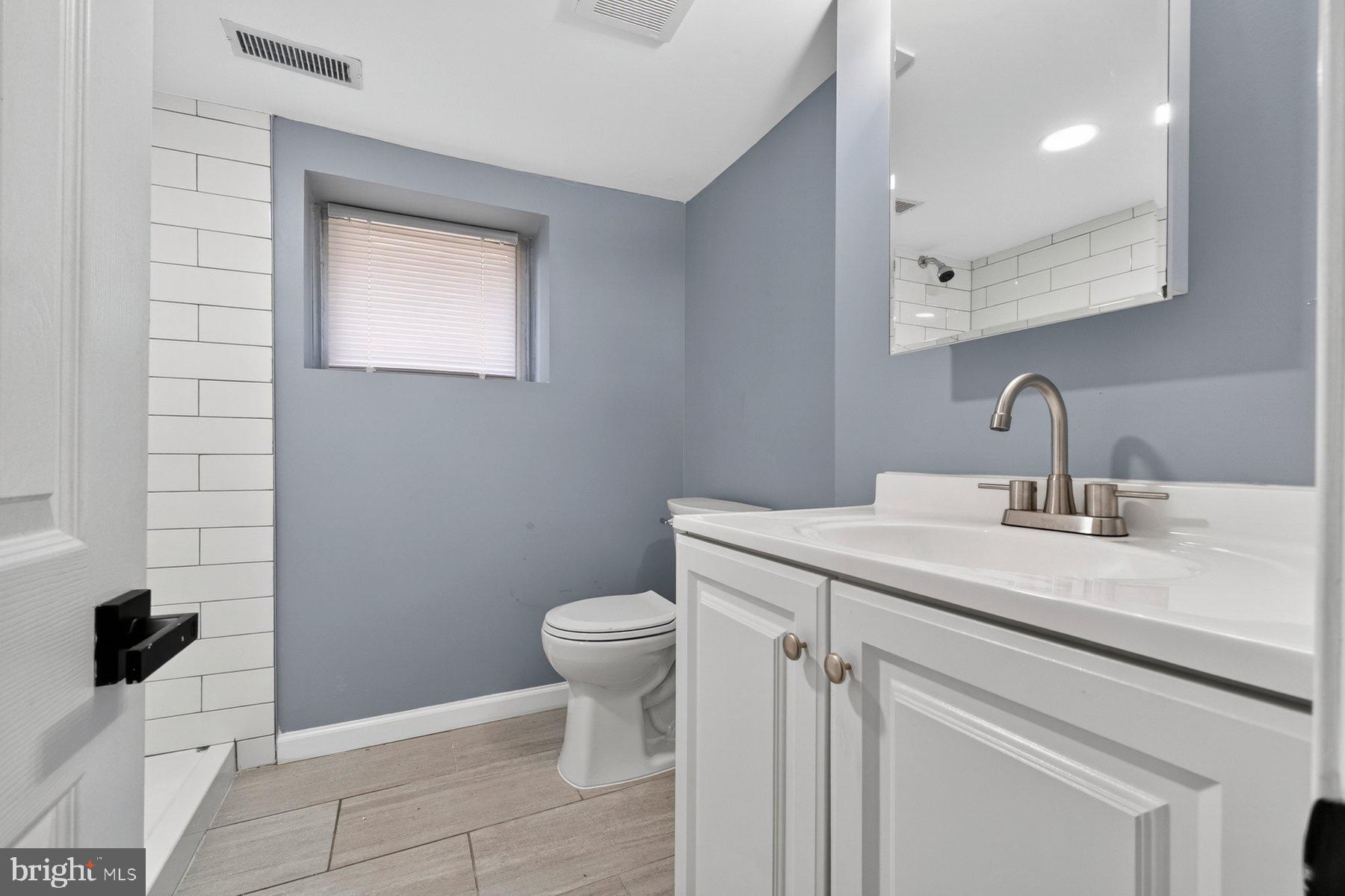 NORTH HALETHORPE - Residential