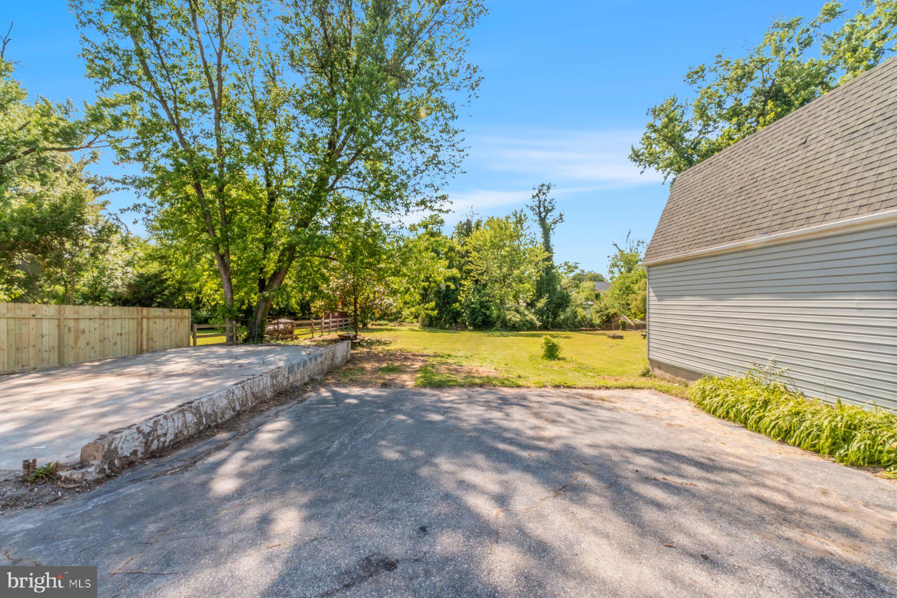 NORTH HALETHORPE - Residential