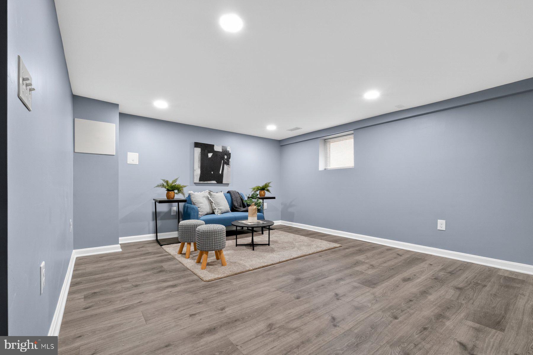 NORTH HALETHORPE - Residential
