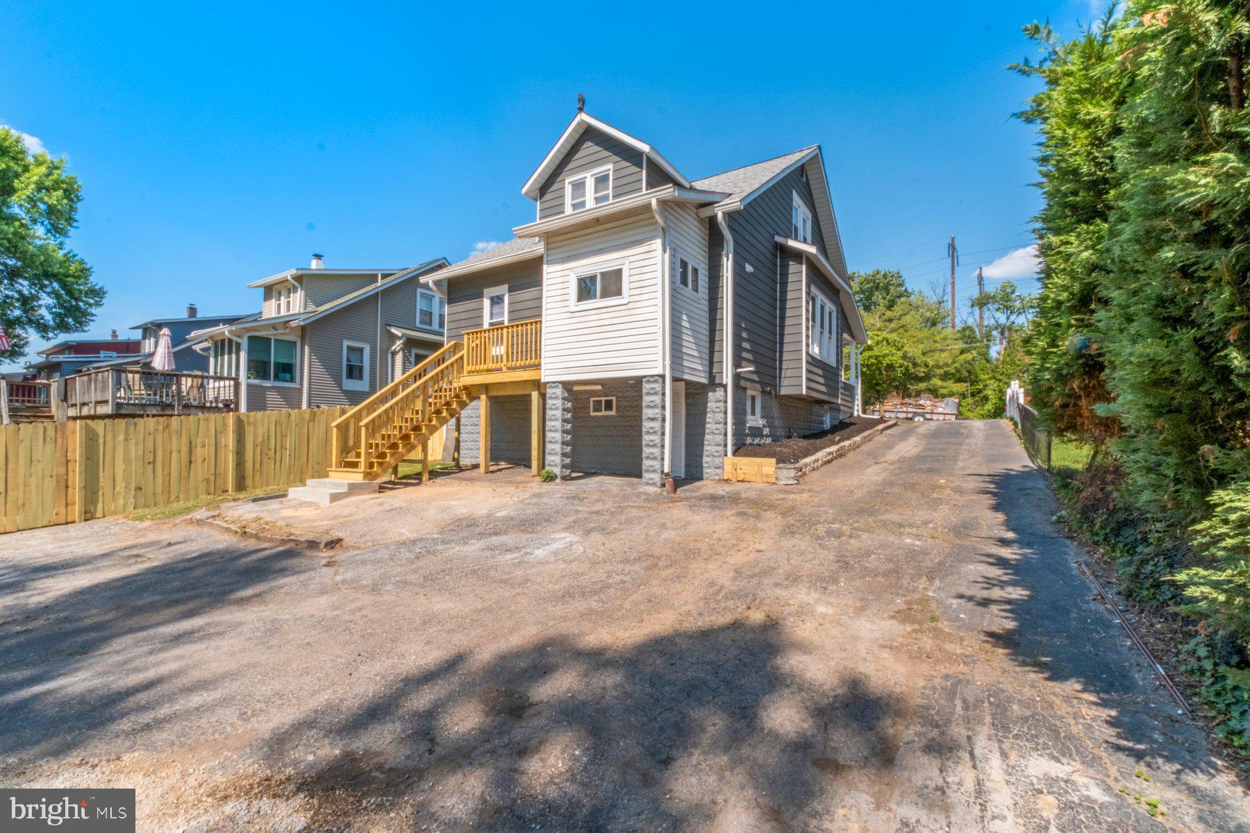 NORTH HALETHORPE - Residential