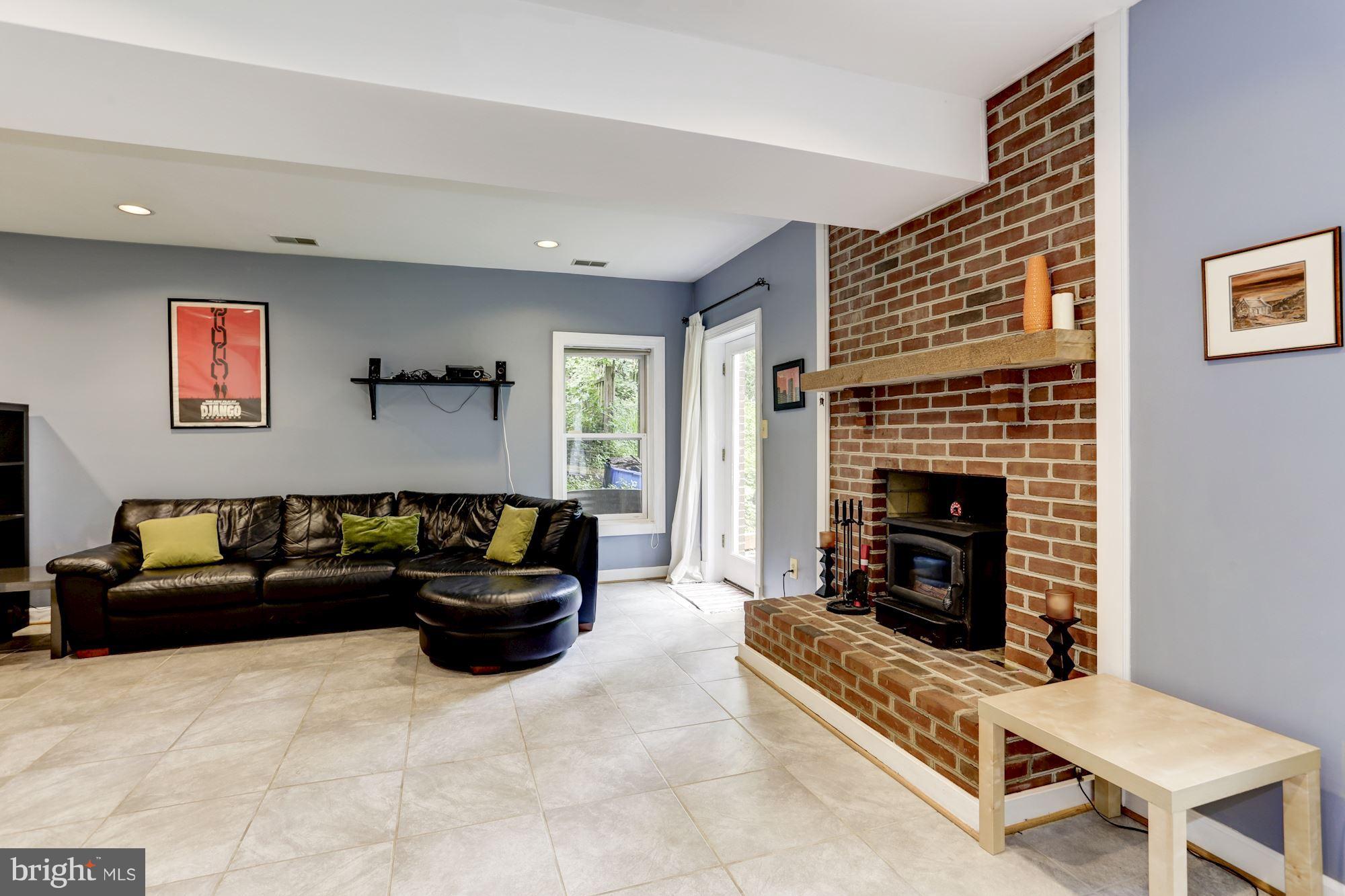 BETHESDA OUTSIDE - Residential