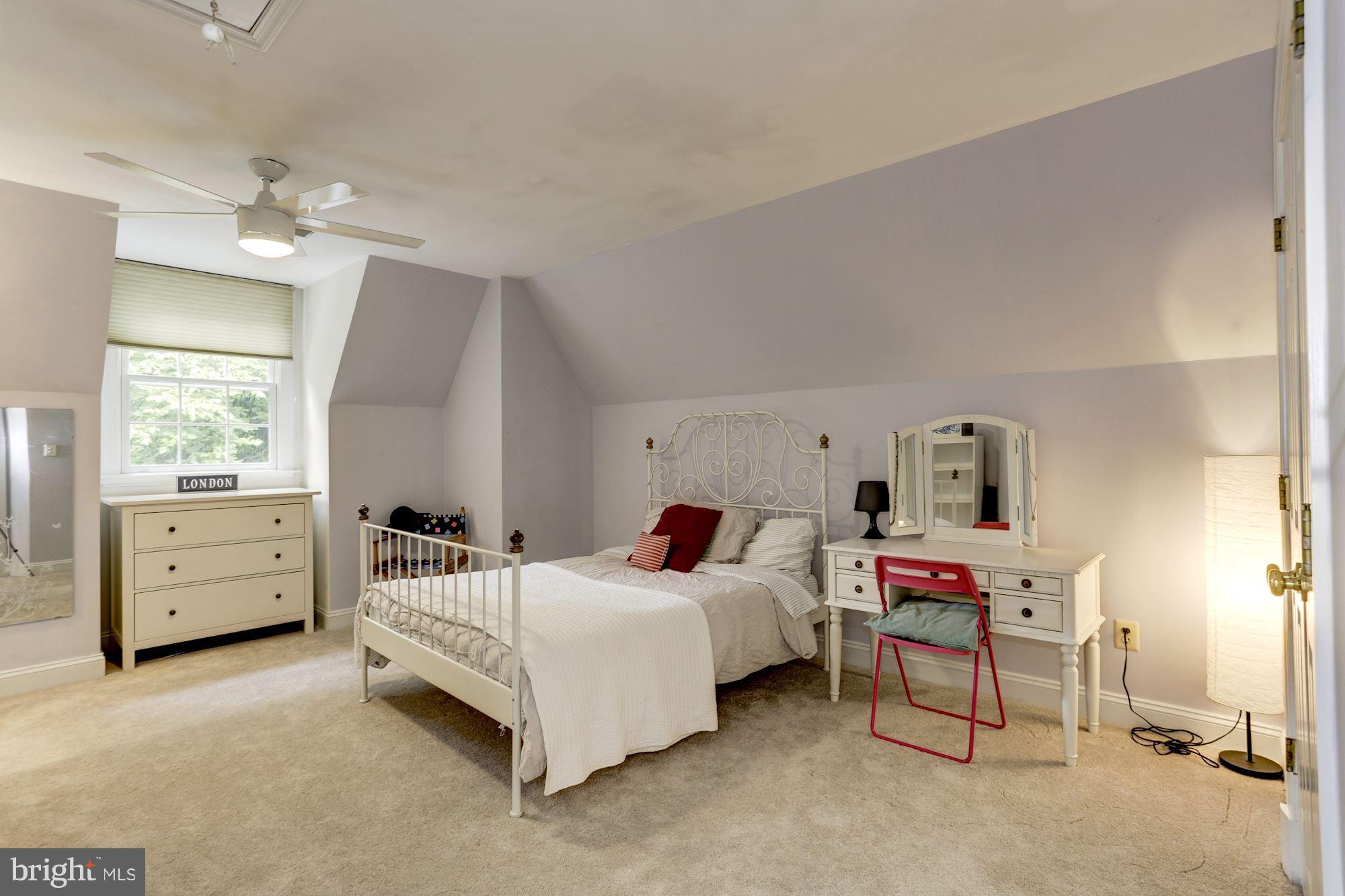 BETHESDA OUTSIDE - Residential