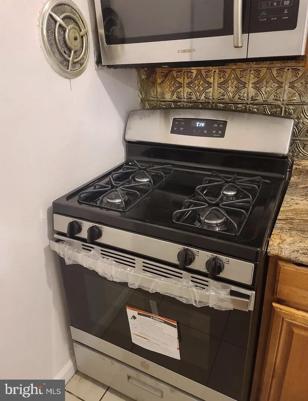 DALE CITY - Residential Lease