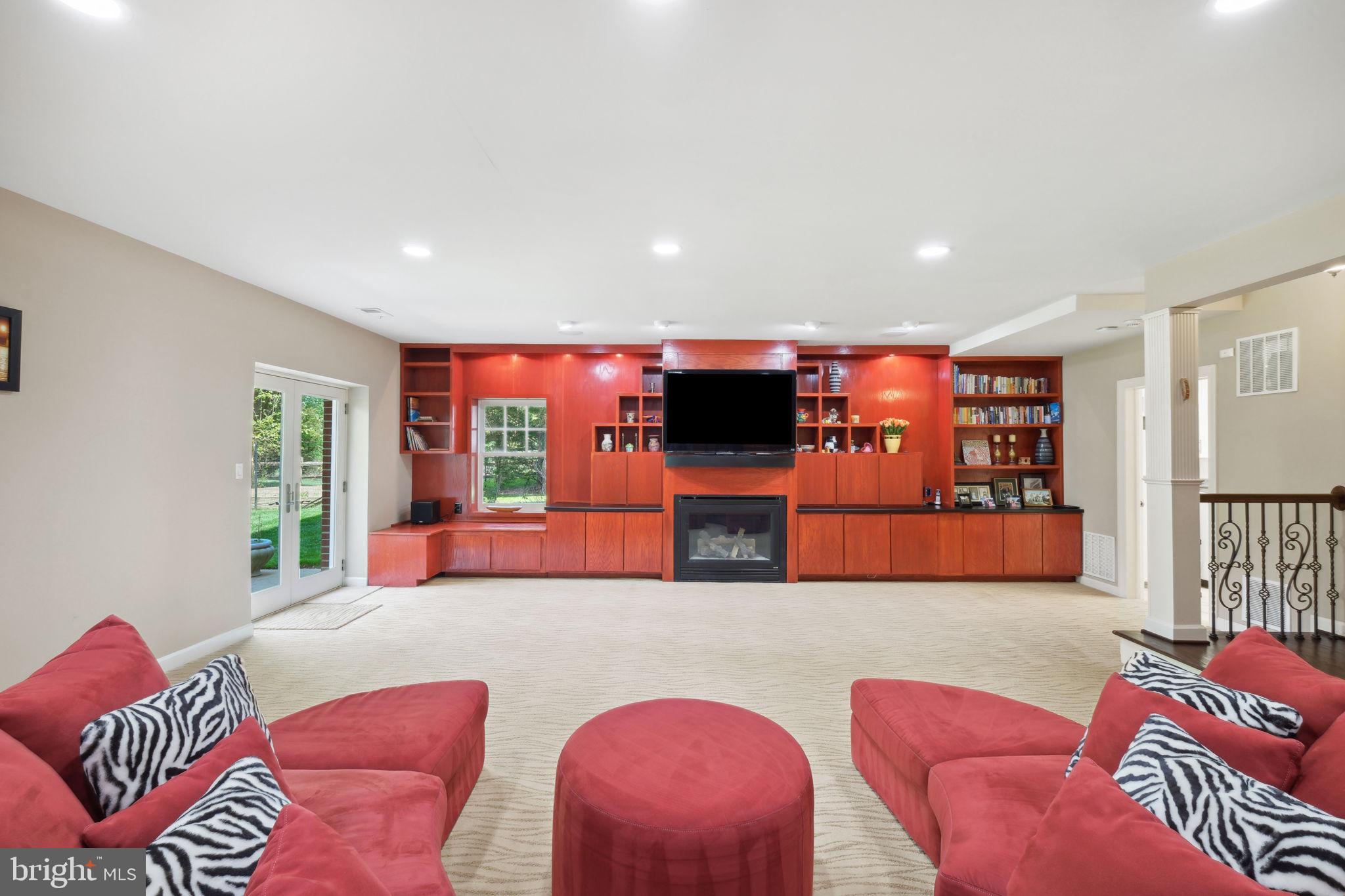 WILLERBURN ACRES - Residential