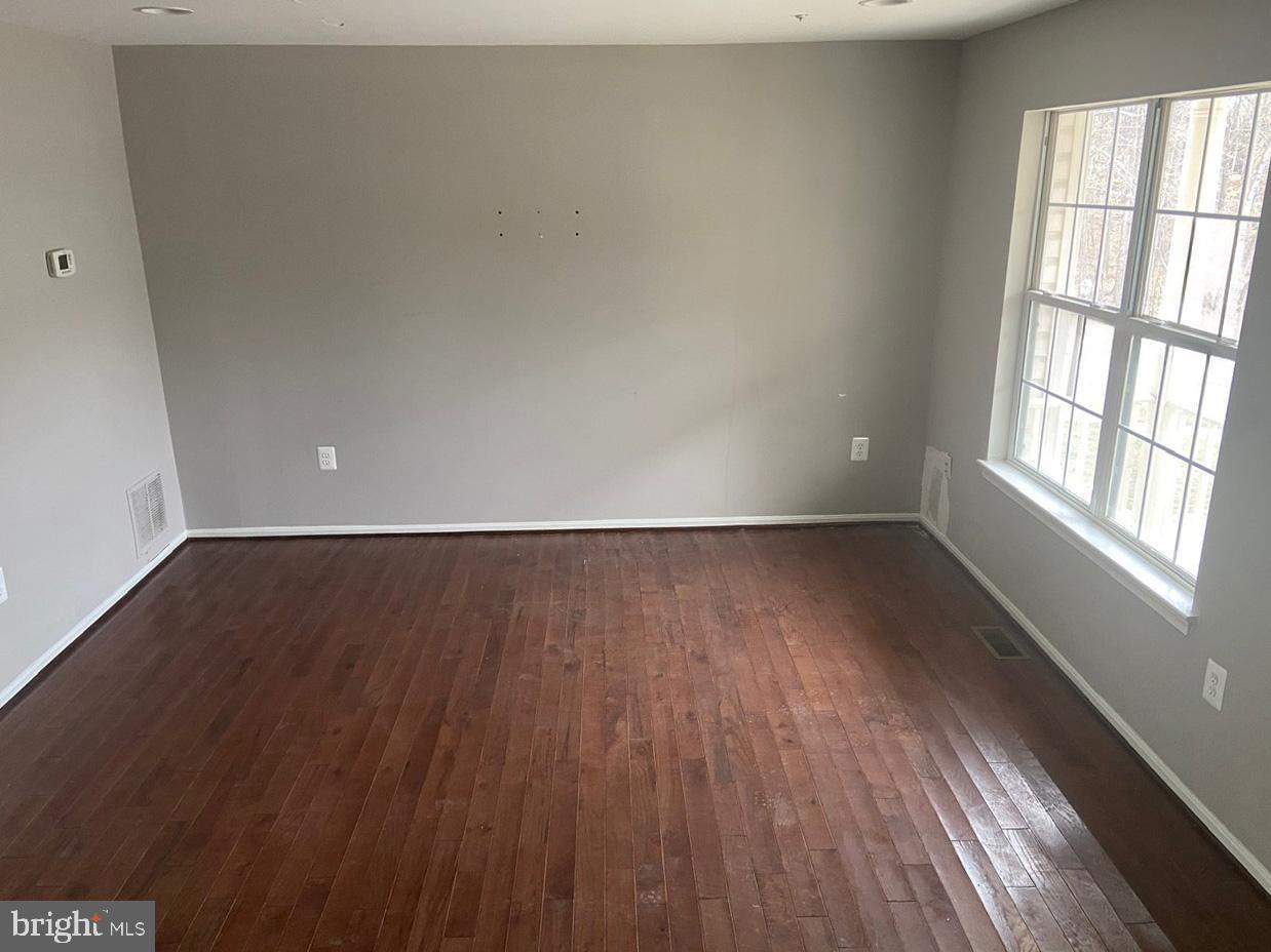 SOUTH HAMPTON SUB - Residential