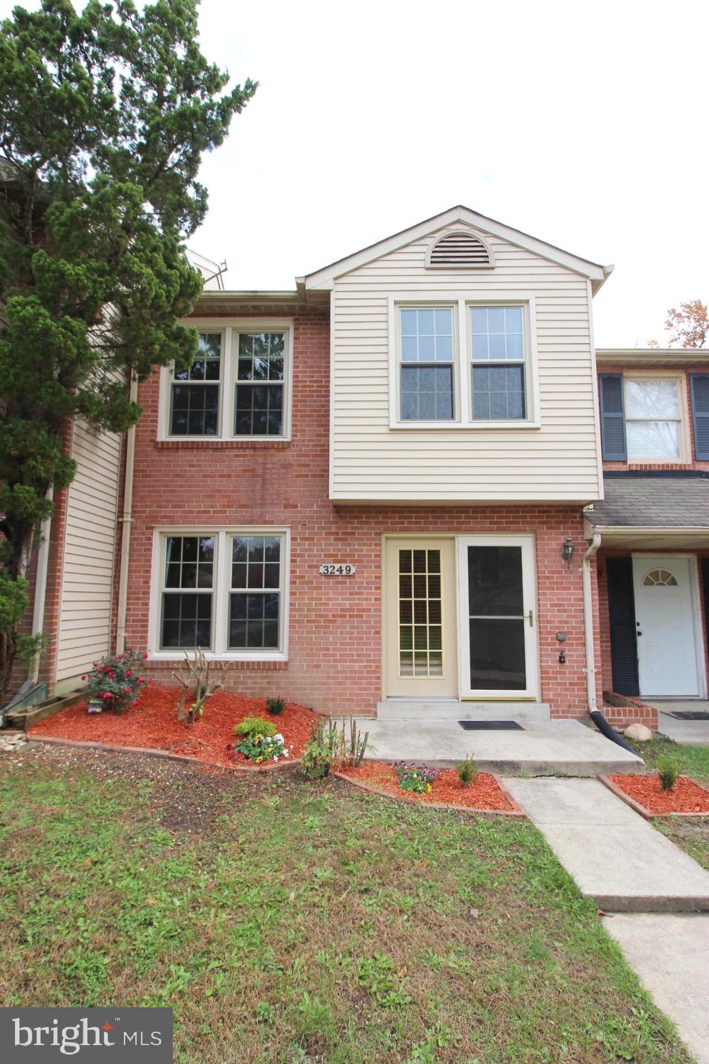 ACTON VILLAGE - Residential