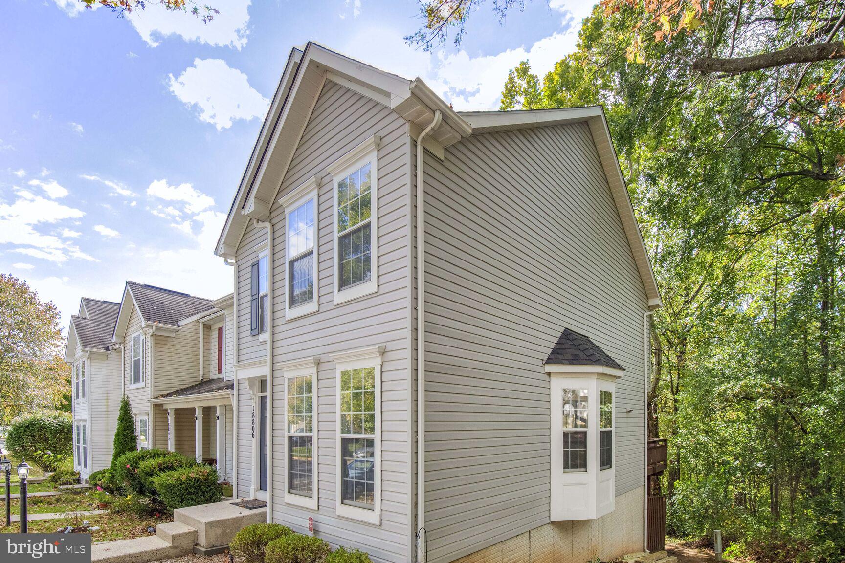 TOWNES AT CHESTNUT OAKS - Residential Lease