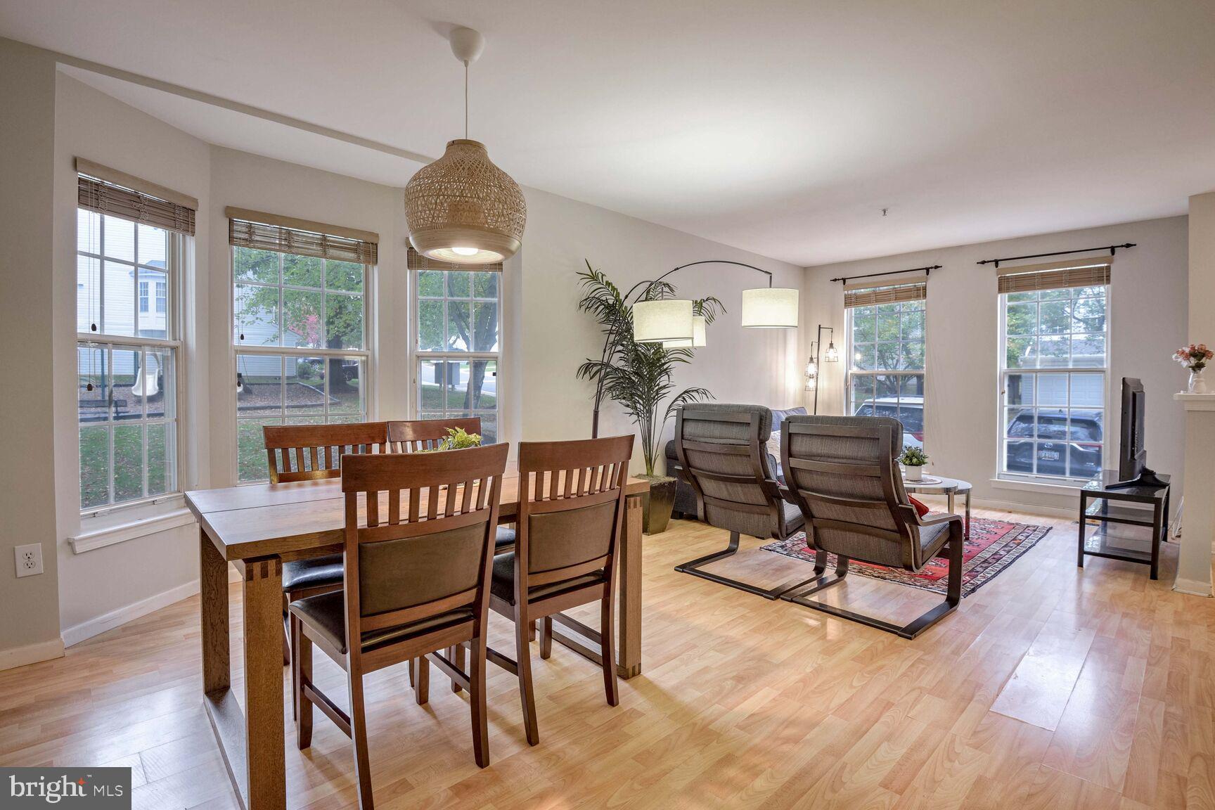 TOWNES AT CHESTNUT OAKS - Residential Lease