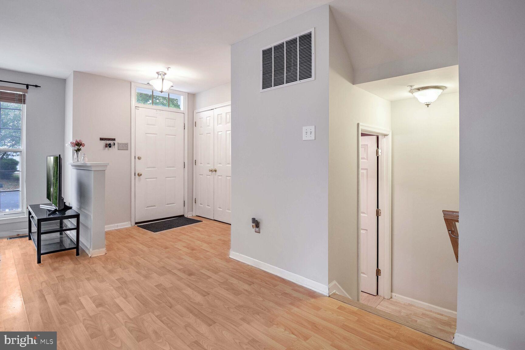 TOWNES AT CHESTNUT OAKS - Residential Lease