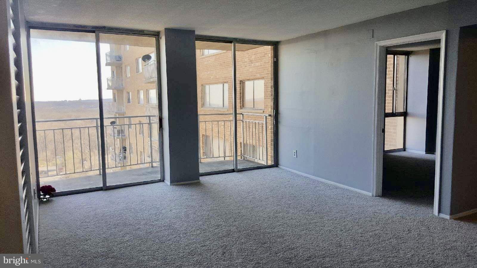 PRESIDENTIAL TOWERS - Residential Lease