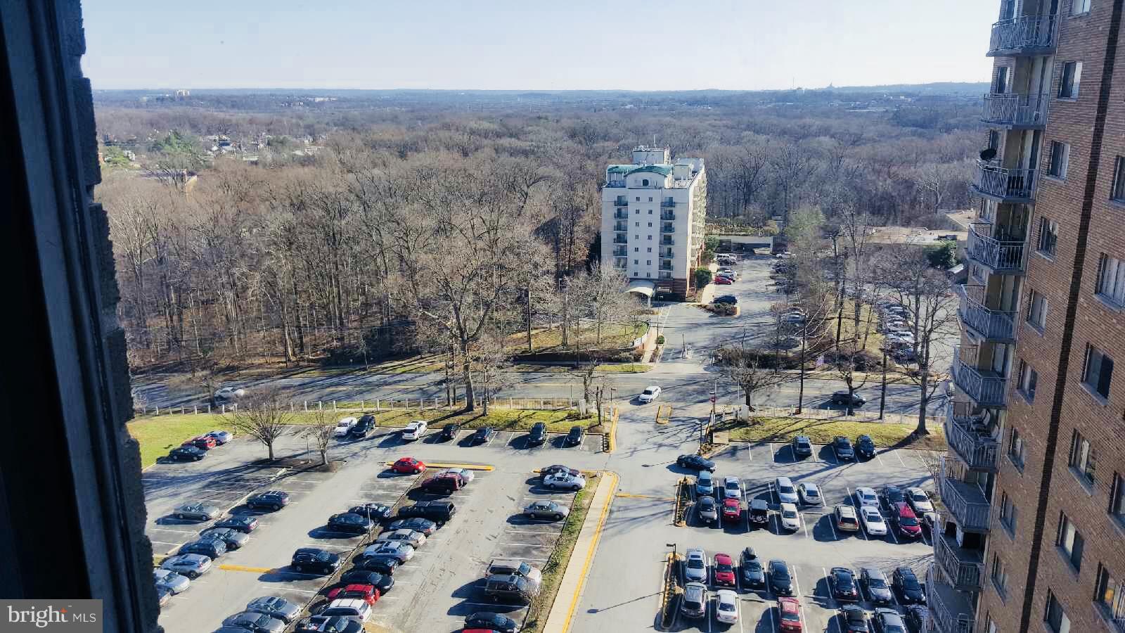 PRESIDENTIAL TOWERS - Residential Lease