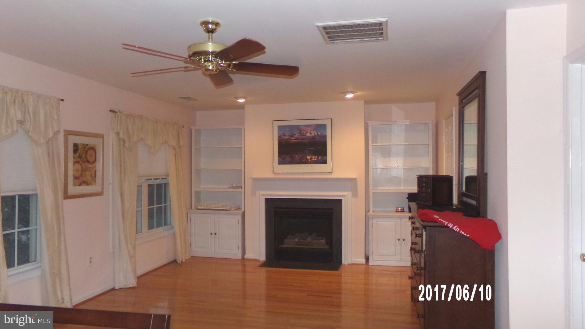 MCNAIR FARMS LANDBAY - Residential Lease