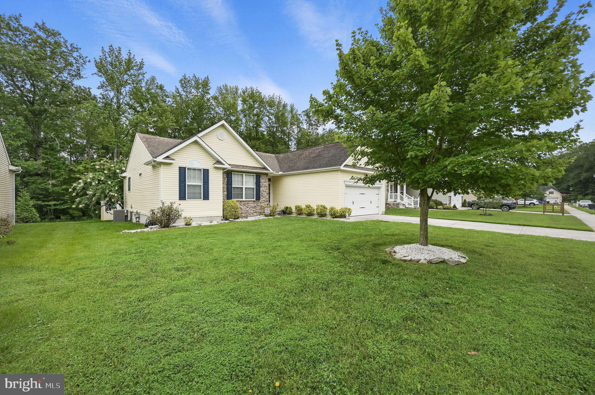 121 HOBBYHORSE COURT