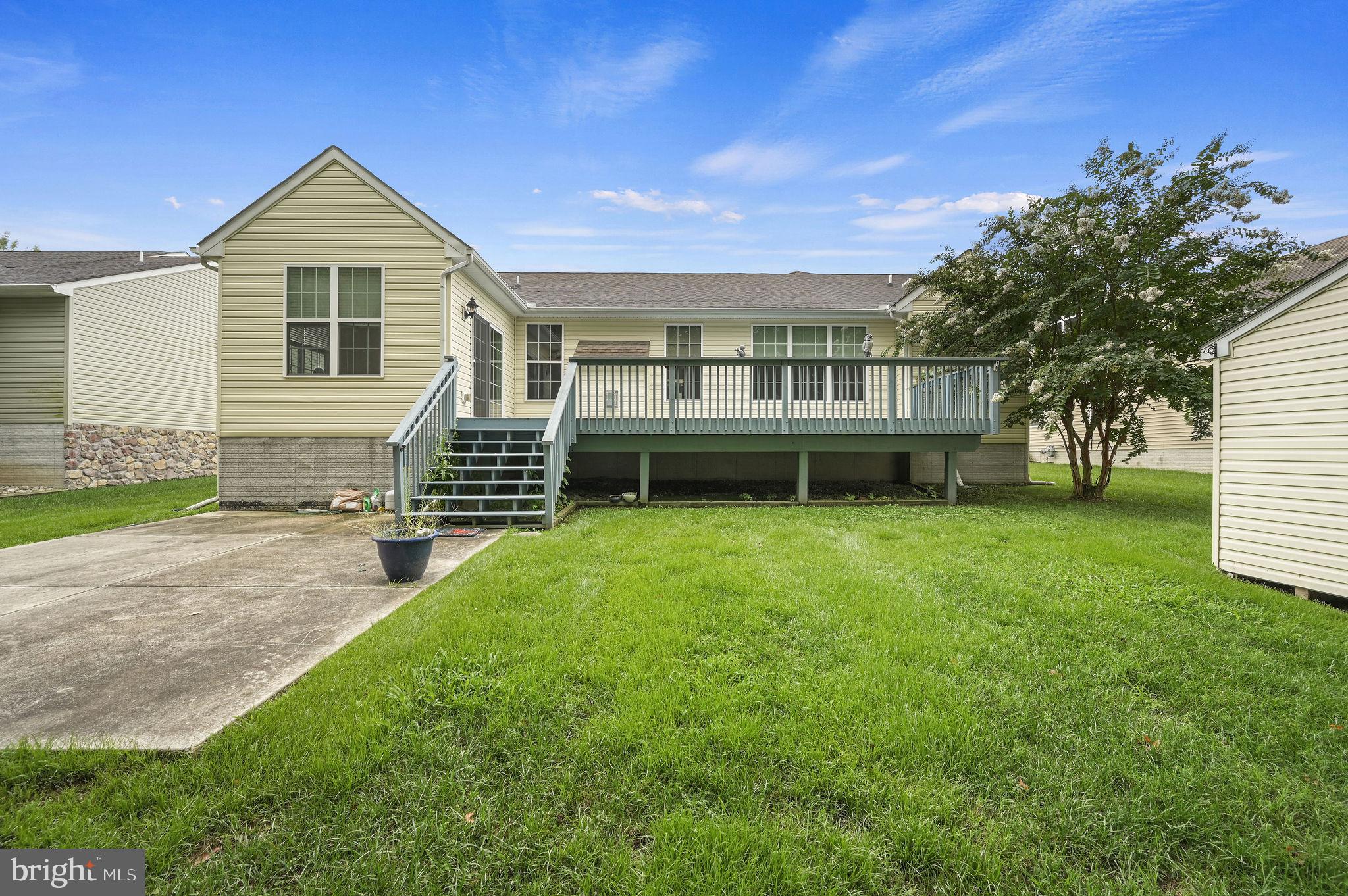 121 HOBBYHORSE COURT