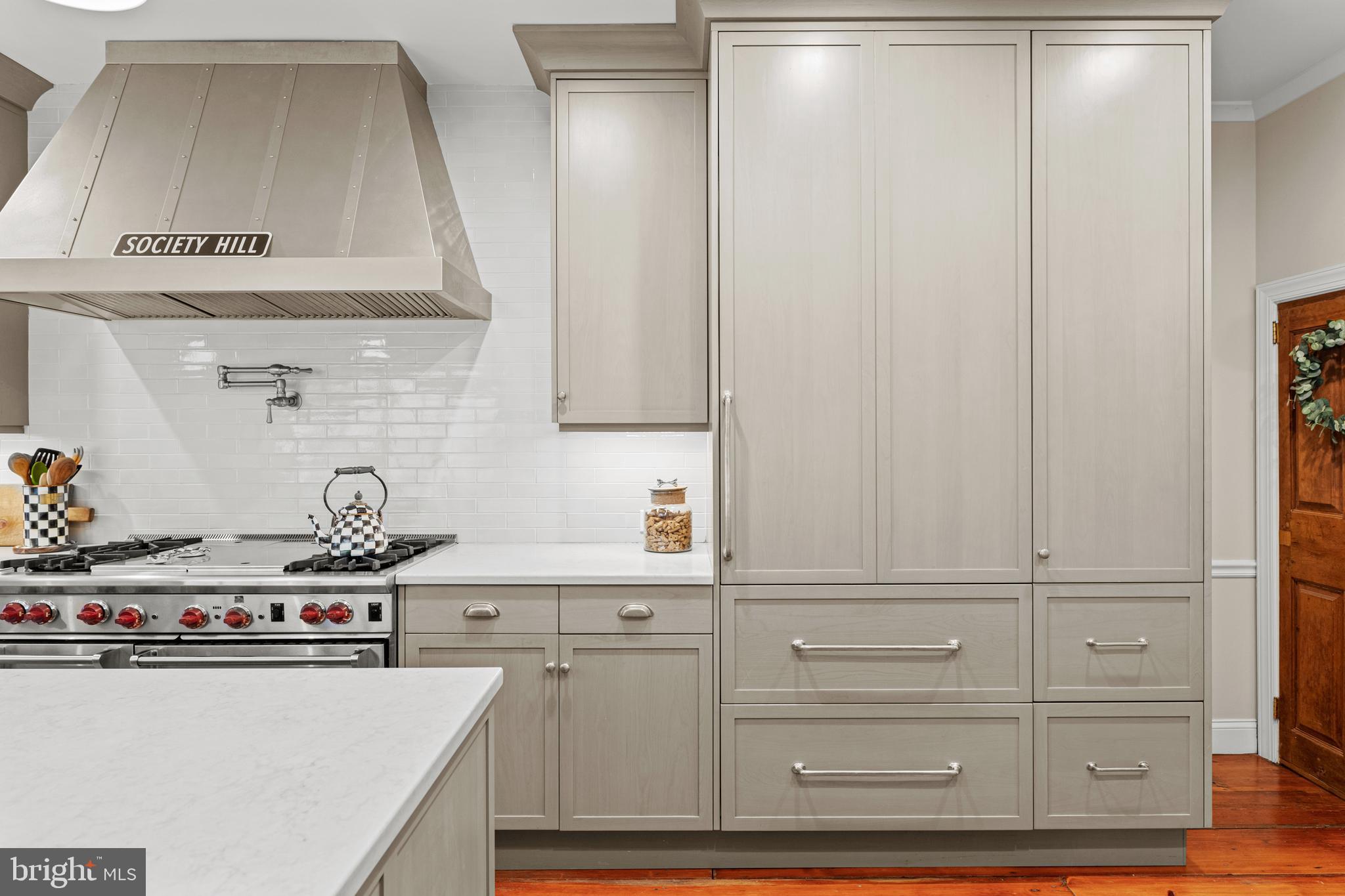 SOCIETY HILL - Residential