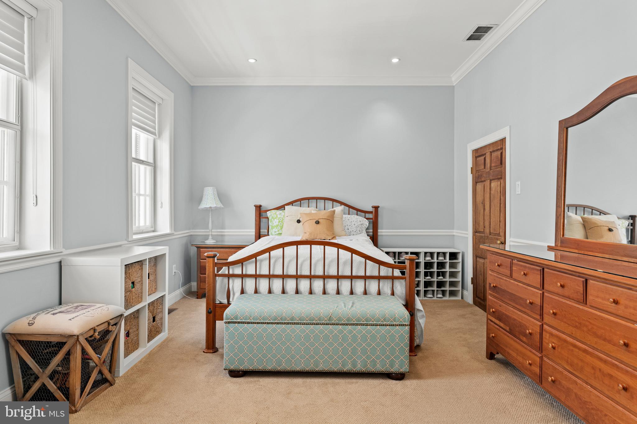 SOCIETY HILL - Residential